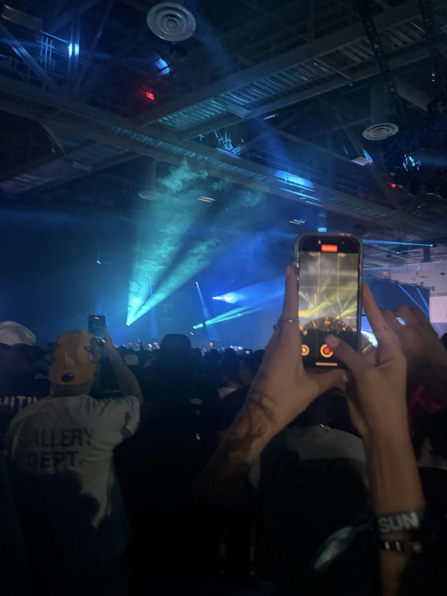 “Complexcon Concert